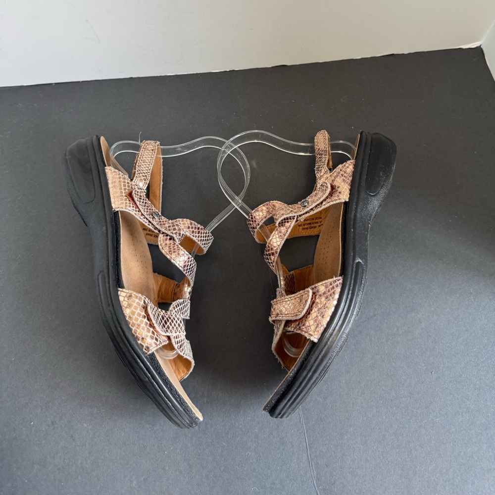 revere Emerald Adjustable Sandal. EU 39 - Picture 4 of 16
